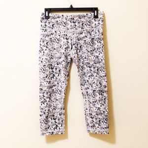 Lululemon Denim Wunder Under Crops Granite Print